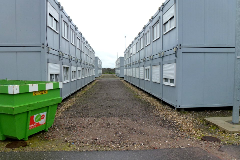 A_lot_of_containers