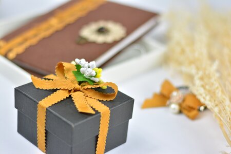 Gift webbing packaging