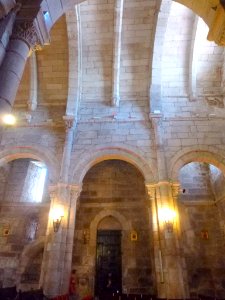 A_Coruña_-_Real_Colegiata_de_Santa_María_del_Campo_13