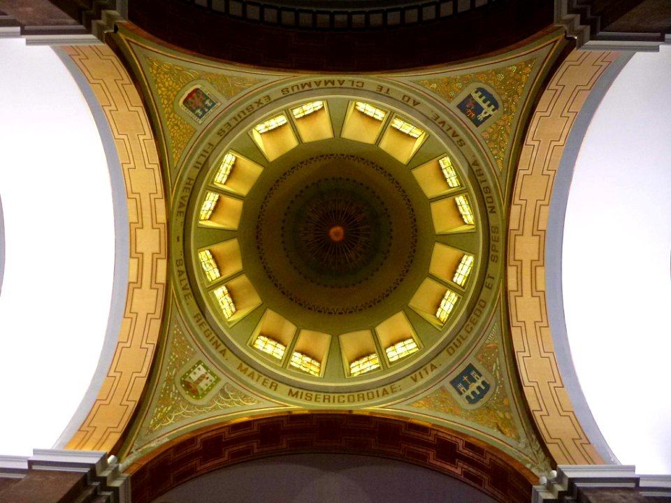 A_Coruña_-_Iglesia_de_San_Pedro_de_Mezonzo_10