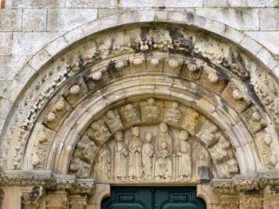 A_Coruña_-_Real_Colegiata_de_Santa_María_del_Campo_03
