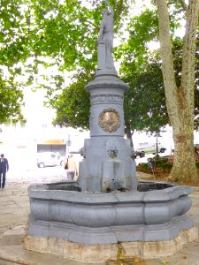 A_Coruña_-_Plaza_General_Azcárraga_3