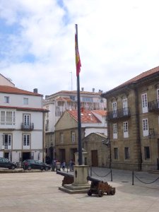 A_Coruña_-_Plaza_de_la_Constitución_1