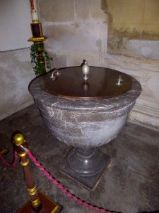 A_Coruña_-_Iglesia_de_San_Nicolás_11
