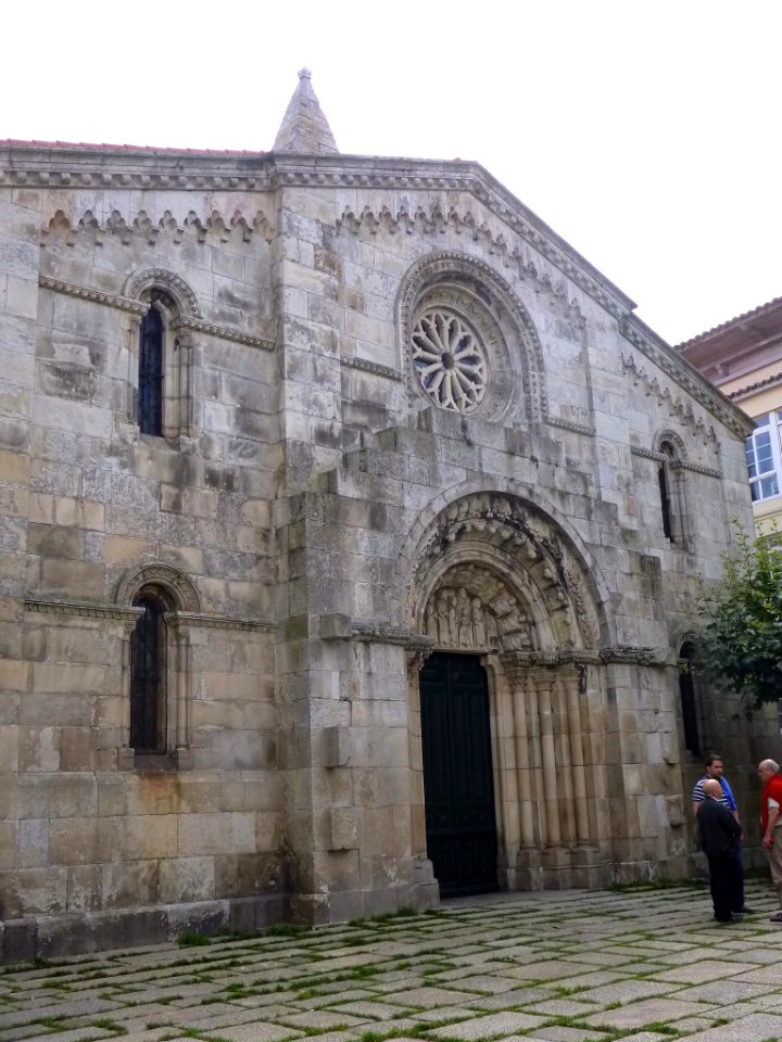 A_Coruña_-_Real_Colegiata_de_Santa_María_del_Campo_01