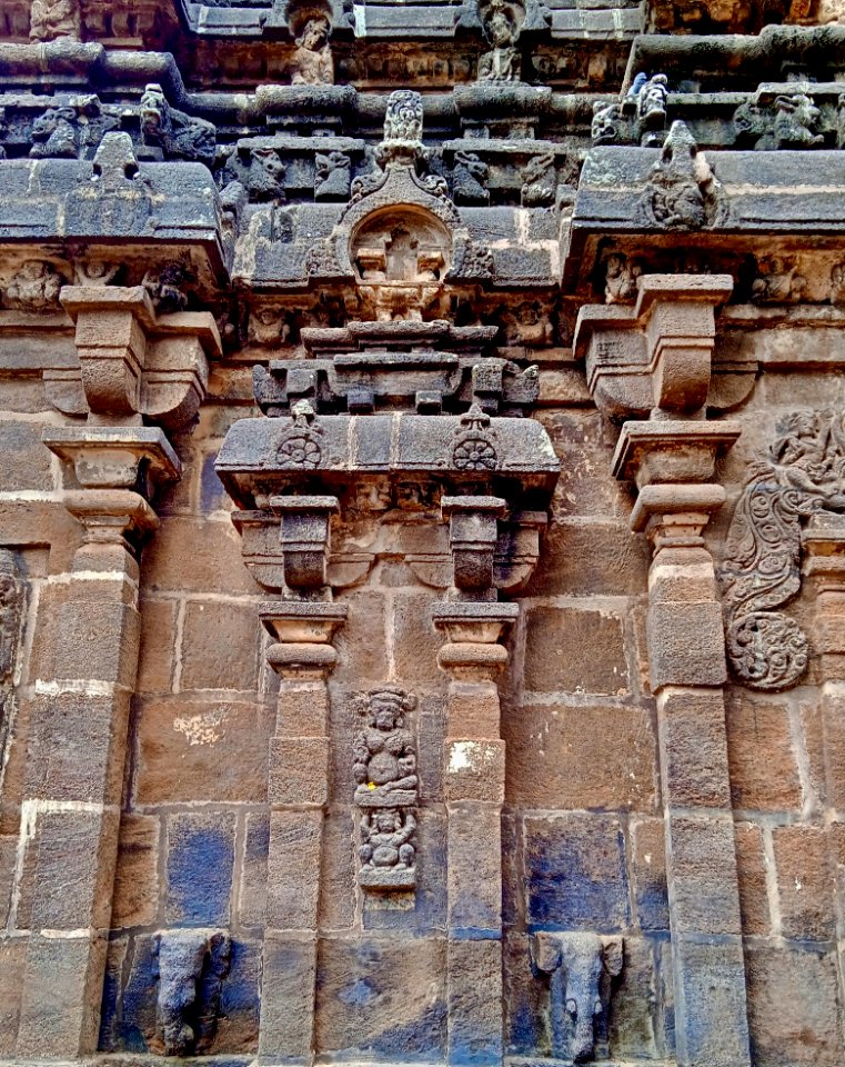 9th_century_Golingeswara_temple,_Biccavolu_Andhra_Pradesh_-_11