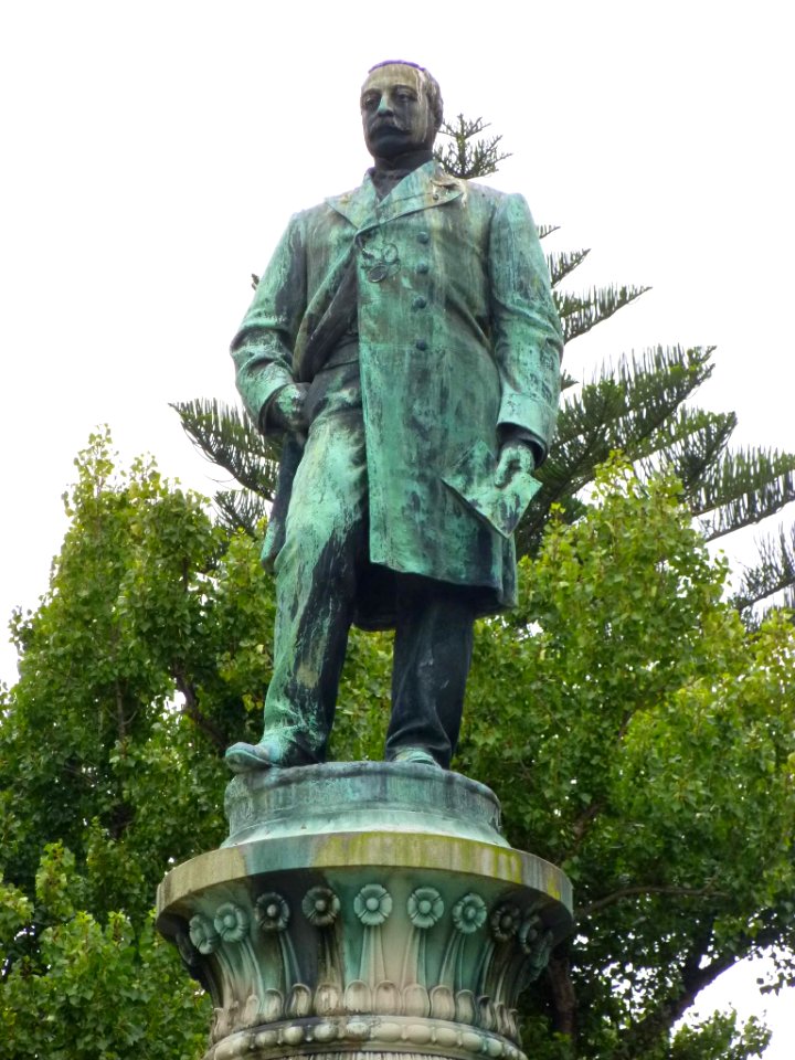 A_Coruña_-_Jardín_de_Méndez_Núñez_-_Monumento_a_Daniel_Carballo_3