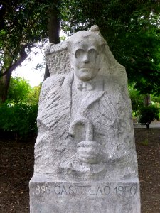 A_Coruña_-_Jardín_de_Méndez_Núñez_-_Monumento_a_Castelao