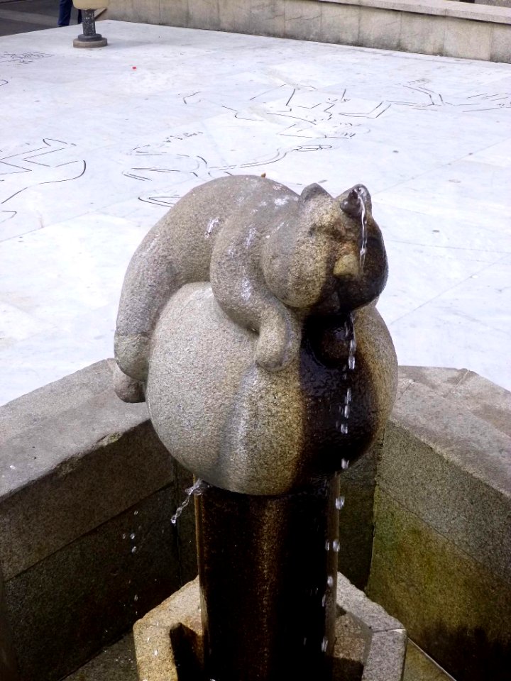 A_Coruña_-_Praza_do_Humor