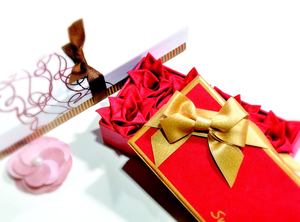 Gift ribbon flower golden ribbon