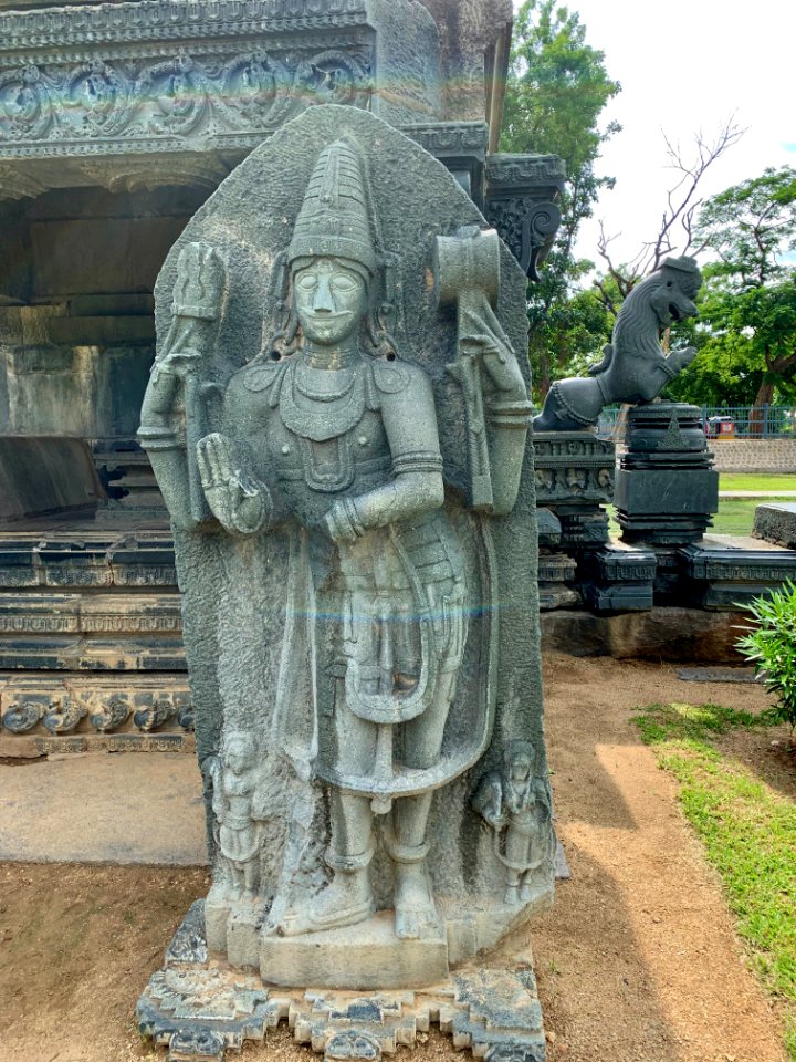 A_display_of_Hindu_and_Jain_temple_ruins,_Warangal_Fort_Park_and_Museum,_Telangana,_India_-_25