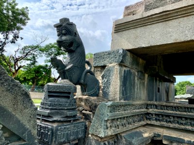 A_display_of_Hindu_and_Jain_temple_ruins,_Warangal_Fort_Park_and_Museum,_Telangana,_India_-_22