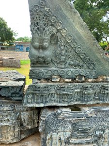 A_display_of_Hindu_and_Jain_temple_ruins,_Warangal_Fort_Park_and_Museum,_Telangana,_India_-_17