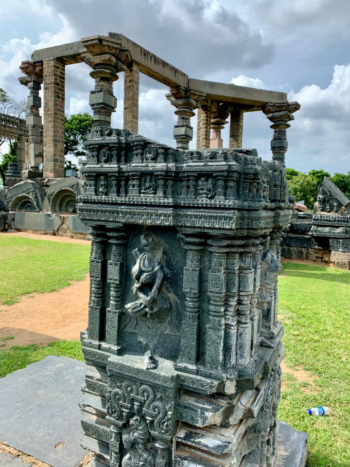 A_display_of_Hindu_and_Jain_temple_ruins,_Warangal_Fort_Park_and_Museum,_Telangana,_India_-_36