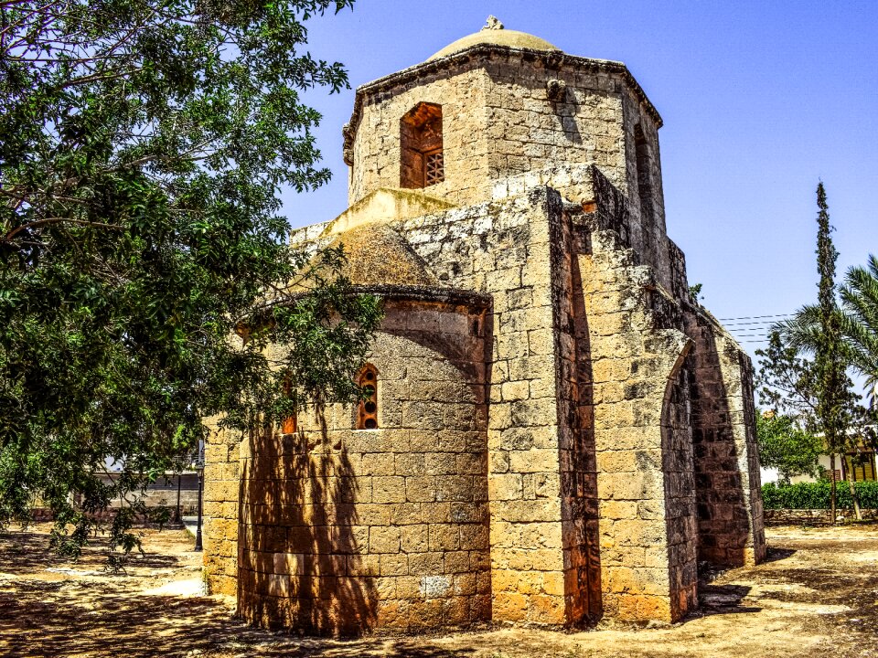 Church medieval architecture