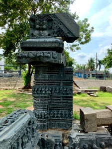 A_display_of_Hindu_and_Jain_temple_ruins,_Warangal_Fort_Park_and_Museum,_Telangana,_India_-_11