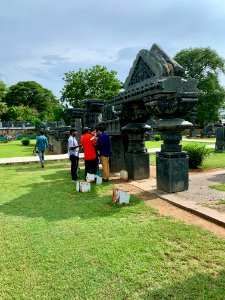 A_display_of_Hindu_and_Jain_temple_ruins,_Warangal_Fort_Park_and_Museum,_Telangana,_India_-_48
