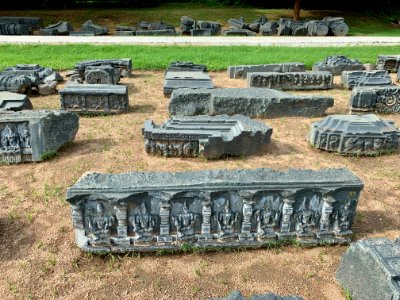 A_display_of_Hindu_and_Jain_temple_ruins,_Warangal_Fort_Park_and_Museum,_Telangana,_India_-_100