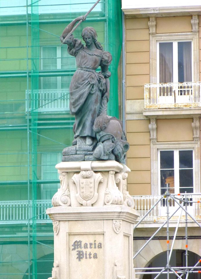A_Coruña_-_Plaza_de_María_Pita_2