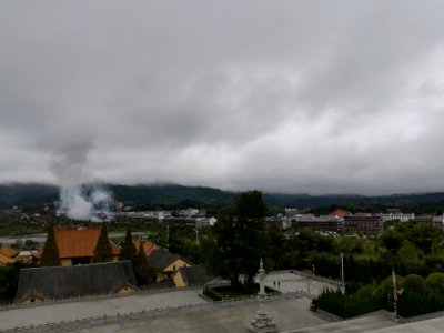 A_commanding_view_of_Miyin_Temple_and_Weishan_Township,_picture1