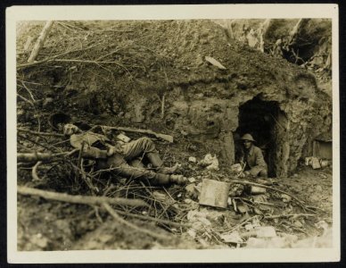 A_common_scene_in_Flers,_Bestanddeelnr_158-0876