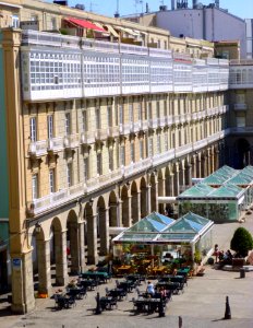 A_Coruña_-_Plaza_de_María_Pita_3