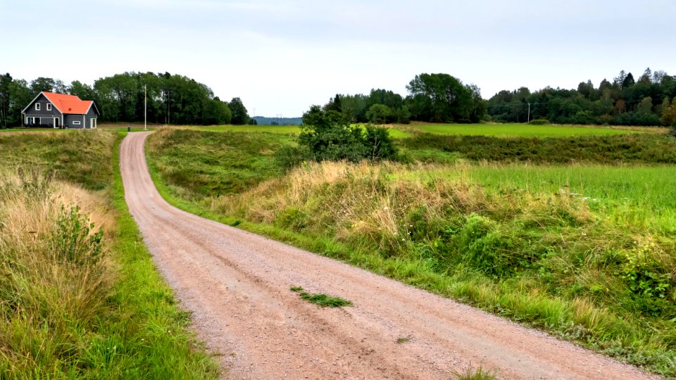 A_dip_in_the_road_in_Färlev_4 photo