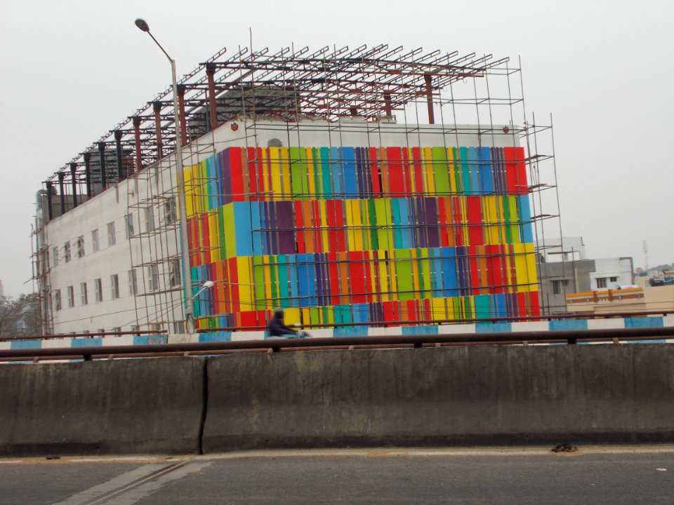 A_colorful_building_at_Mahadevapura_on_the_ORR
