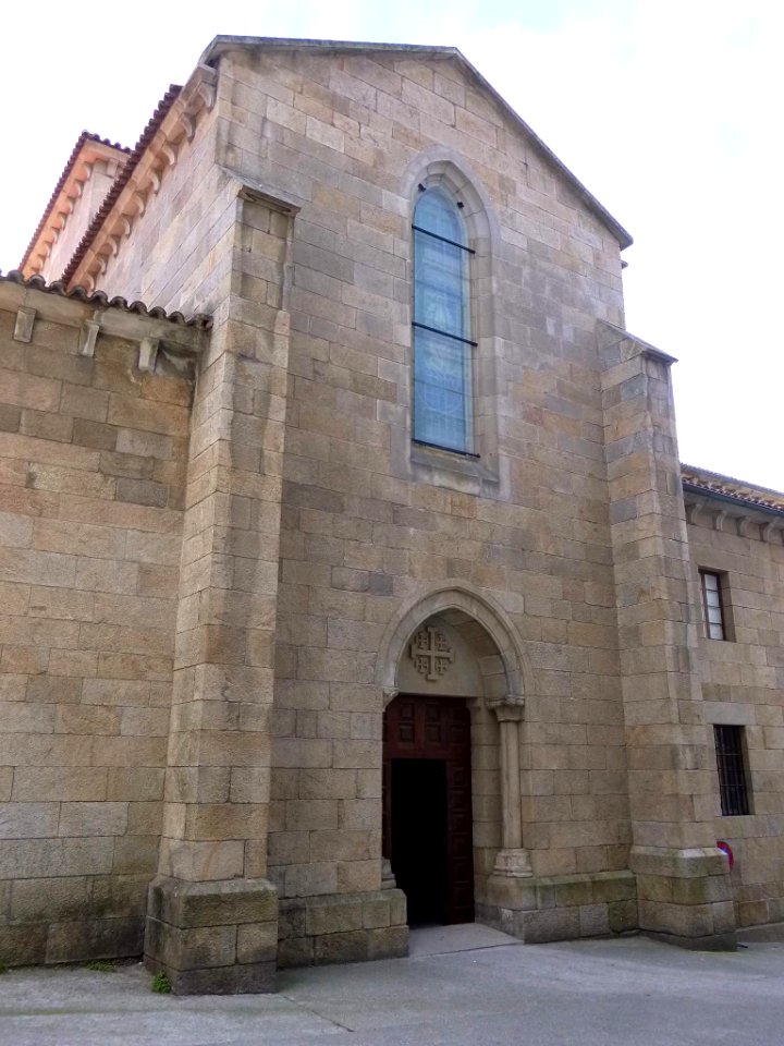A_Coruña_-_Iglesia_de_San_Francisco_de_Asís_(Franciscanos)_02