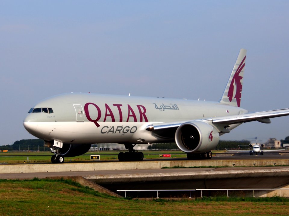 A7-BFE_Qatar_Airways_Cargo_Boeing_777-FDZ_-_cn_39644,_25august2013_pic-005