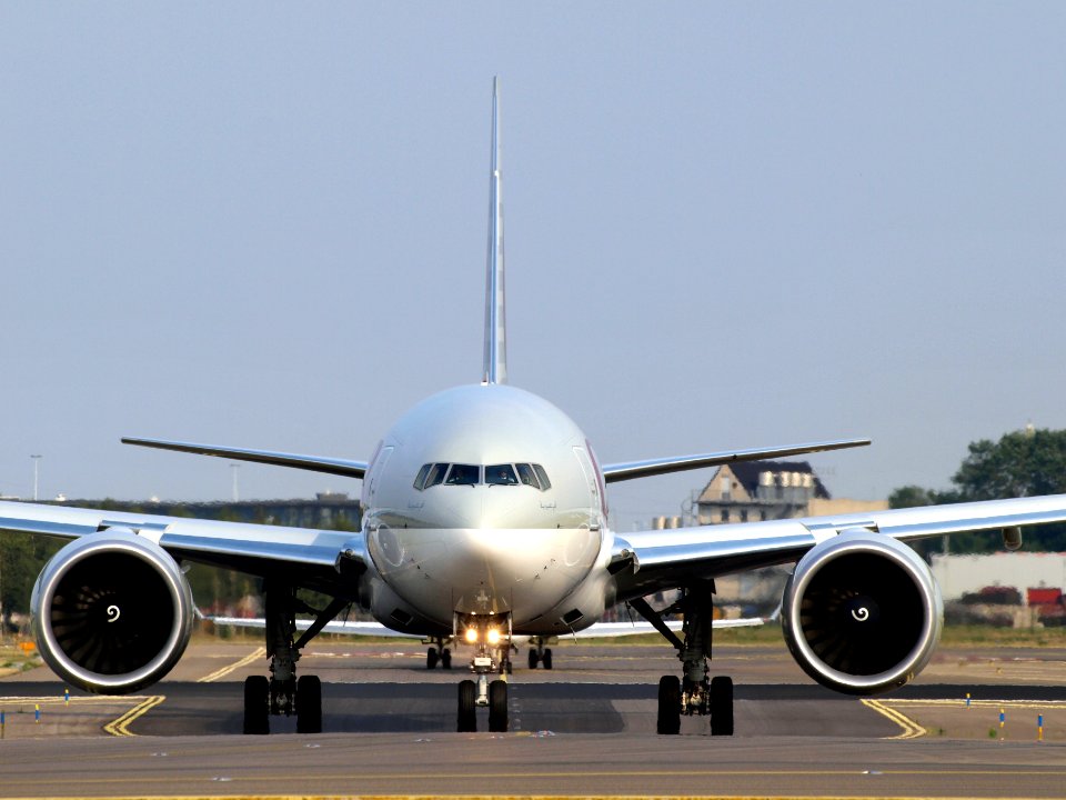 A7-BFE_Qatar_Airways_Cargo_Boeing_777-FDZ_-_cn_39644,_25august2013_pic-001
