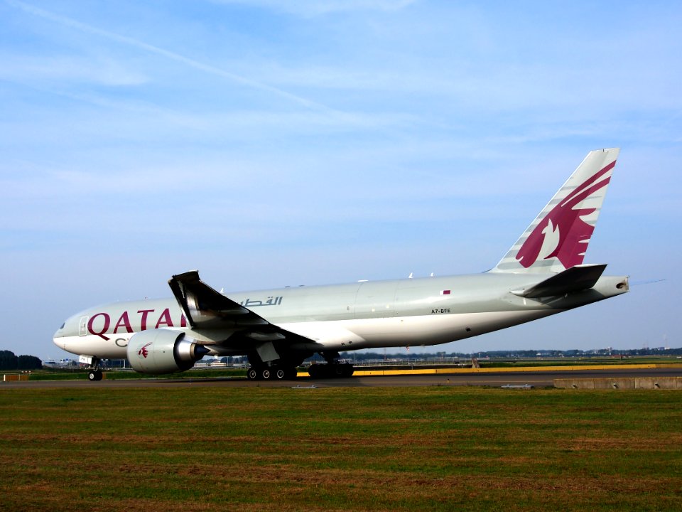 A7-BFE_Qatar_Airways_Cargo_Boeing_777-FDZ_-_cn_39644,_25august2013_pic-011