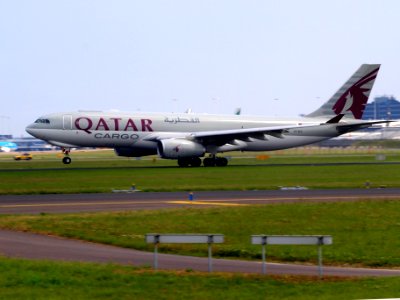 A7-AFZ_Qatar_Airways_Cargo_Airbus_A330-243F_-_cn_1406_pic1