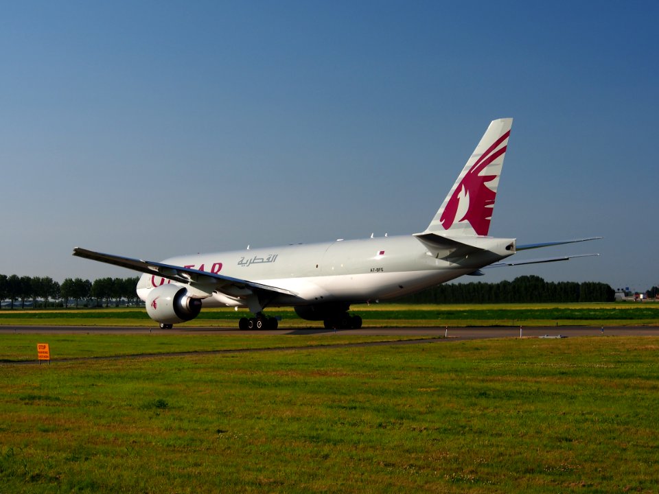 A7-BFE_Qatar_Airways_Cargo_Boeing_777-FDZ_-_cn_39644_taxiing_18july2013_pic-010
