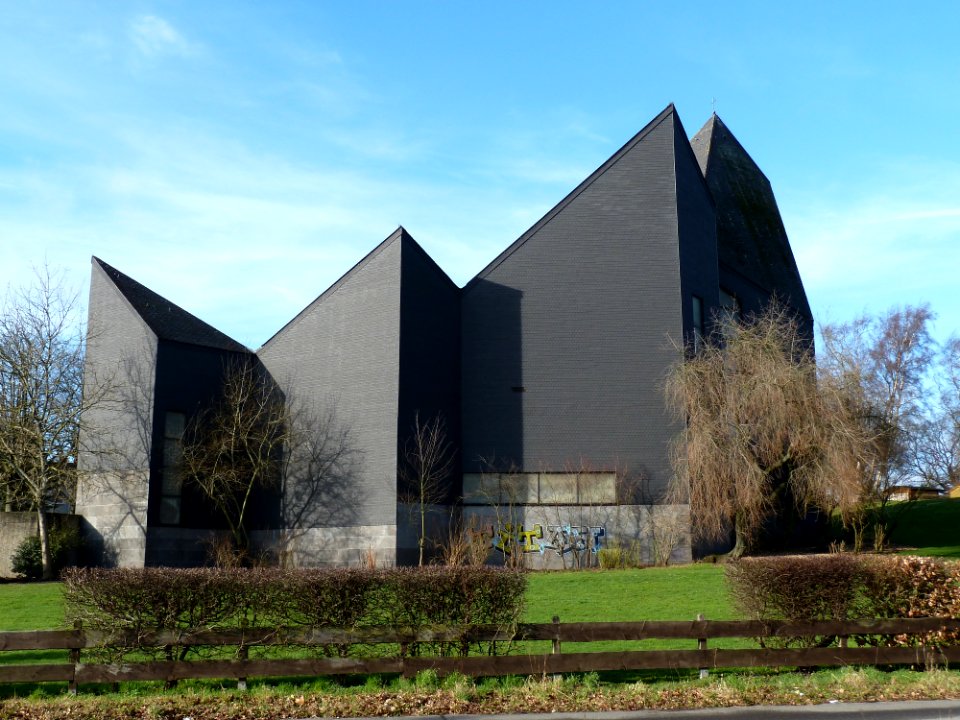 Aachen-St._Hubertuskirche_(4)