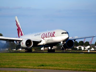 A7-BFA_Qatar_Airways_Cargo_Boeing_777-FDZ_-_cn_36098_pic3