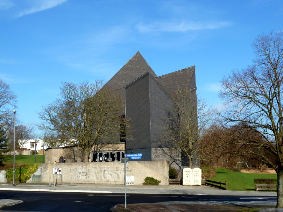 Aachen-St._Hubertuskirche_(1)