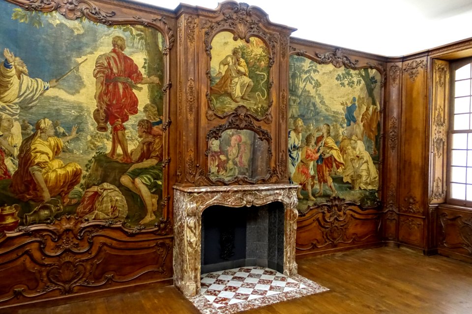 Aachen_room_for_Johann_of_Wespien,_architect_Johann_Josef_Couven,_Gobelins_by_Franz_and_Peter_van_der_Borcht,_1734-1742,_oak,_marble,_tapestries_-_Germanisches_Nationalmuseum_-_Nuremberg,_Germany_-_DSC02733