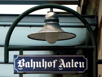 Aalen,_Bahnhofsschild,_1