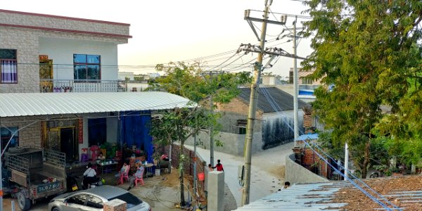 A_street_entrance_in_Longwo_Village,_Xinlong_Town,_Dongfang_City,_Hainan