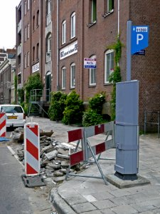 A_view_through_the_Hoogte_Kadijk_in_the_direction_of_Kadijksplein_with_renovation_of_the_pavement,_Amsterdam;_high_resolution_image_by_FotoDutch,_June_2013 photo