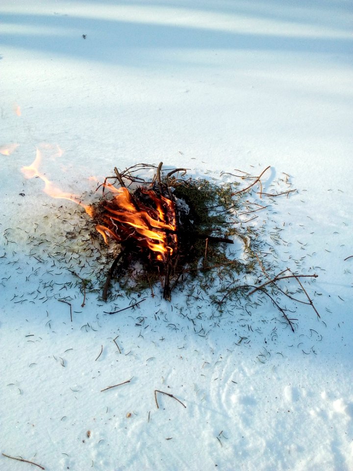 A_fire_on_the_snow._The_North-West_of_Sakhalin