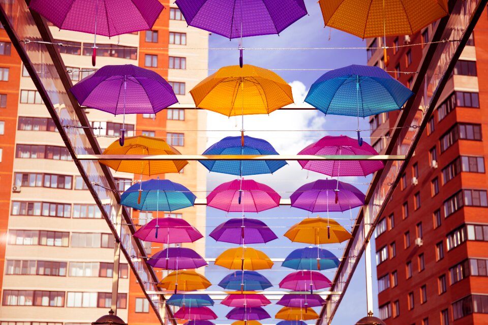 Umbrellas chekhov bridge