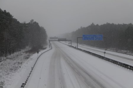 A9_from_R1_bridge_Ferch_with_snow_2021-02-07_04