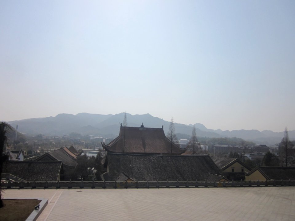 A_panoramic_view_of_Weishan_Miyin_Temple_in_February_2018,_picture1