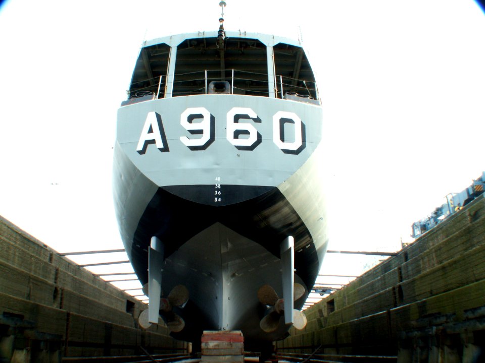 A960_in_Drydock_p7,_Antwerp,_Belgium