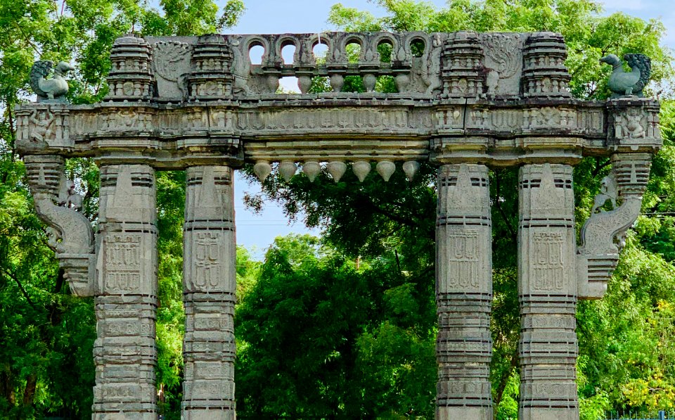 A_torana,_gate_to_sacred_precinct,_Warangal_Fort_Park_and_Museum,_Telangana,_India_-_1