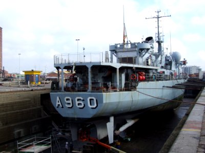 A960_in_Drydock_p5,_Antwerp,_Belgium