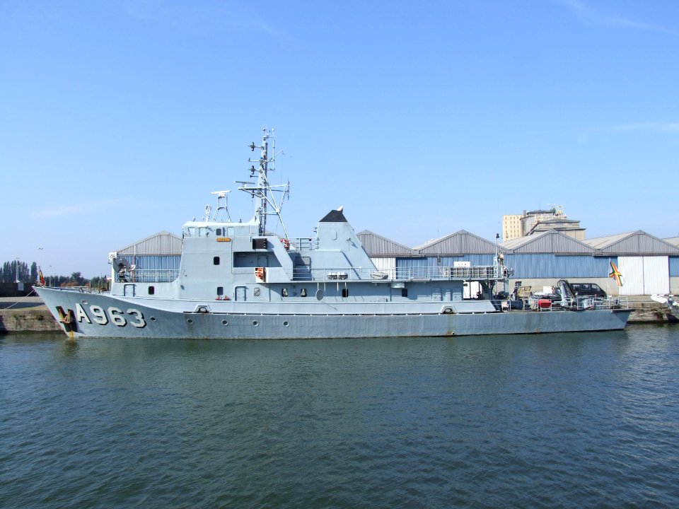 A963_Stern_p2,_Antwerp,_Belgium