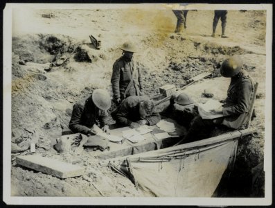 A_trench_Order_...,_Bestanddeelnr_158-0060